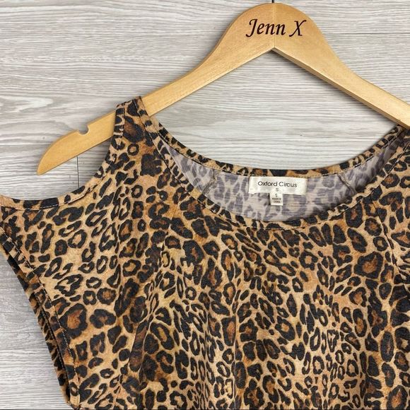 Oxford Circus Leopard Print Open shoulder Blouse - Picture 4 of 7